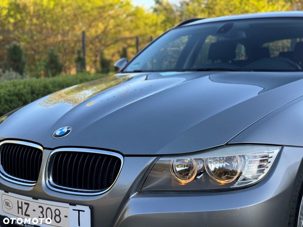 BMW Seria 3 318d DPF Edition Sport - 9