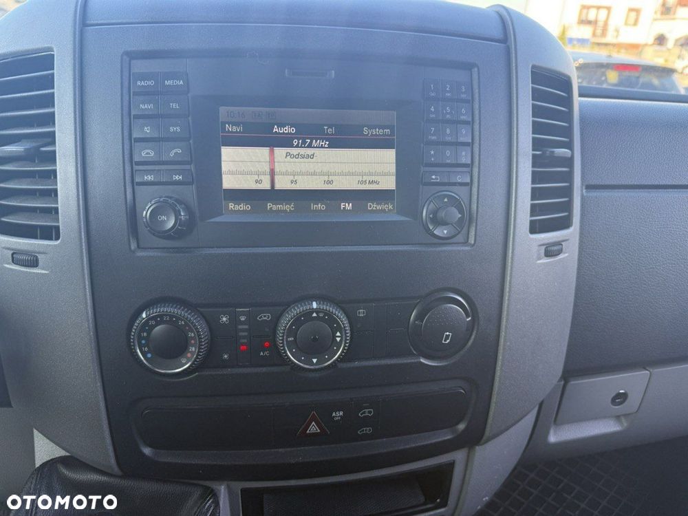 Mercedes-Benz Sprinter - 17