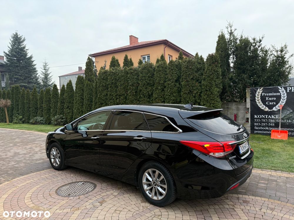 Hyundai i40 1.7 CRDi Comfort + - 19