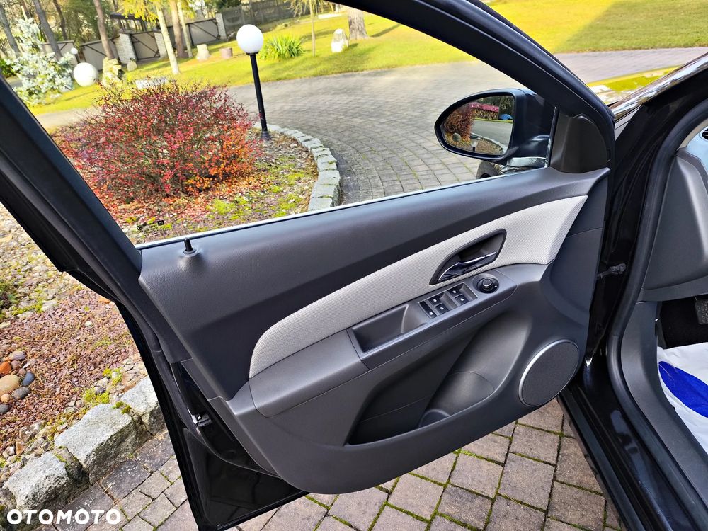 Chevrolet Cruze 2.0 VDCi LT - 24