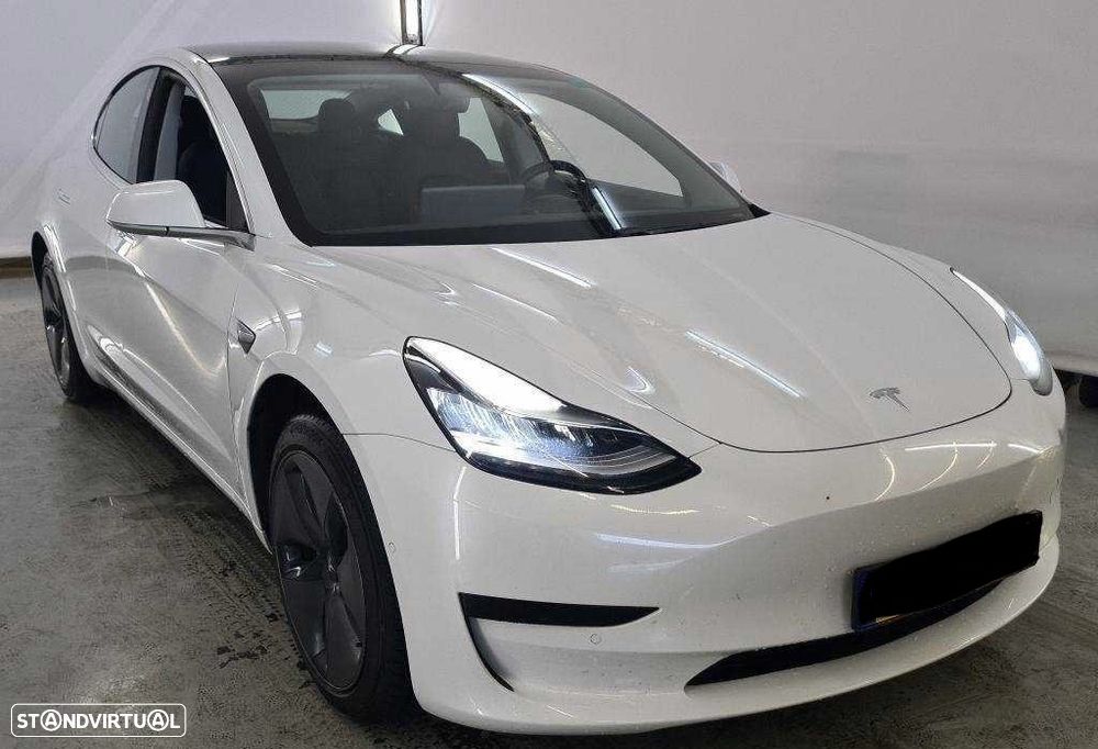 Tesla Model 3 RWD - 11