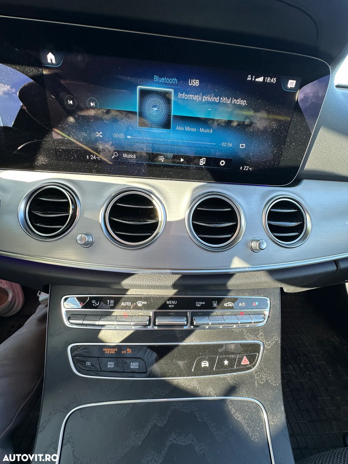 Mercedes-Benz E 220 d 4MATIC Aut. - 12