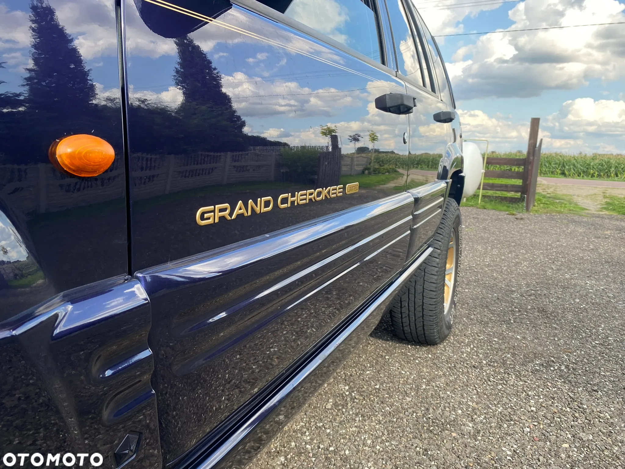 Jeep Cherokee 4.0 Limited - 27
