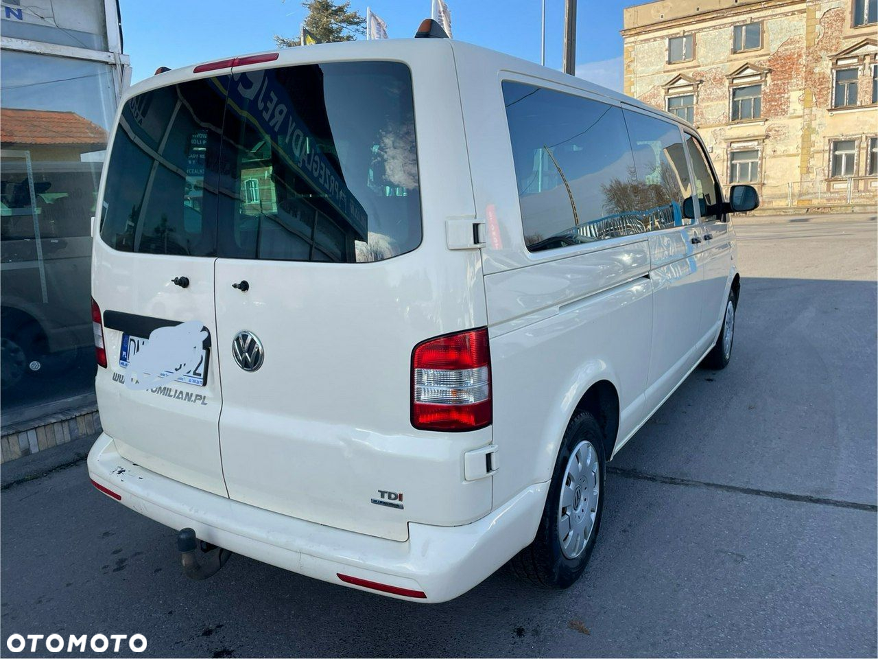 Volkswagen Caravelle - 7