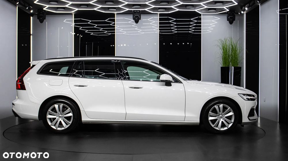 Volvo V60 B3 B Momentum Core - 8