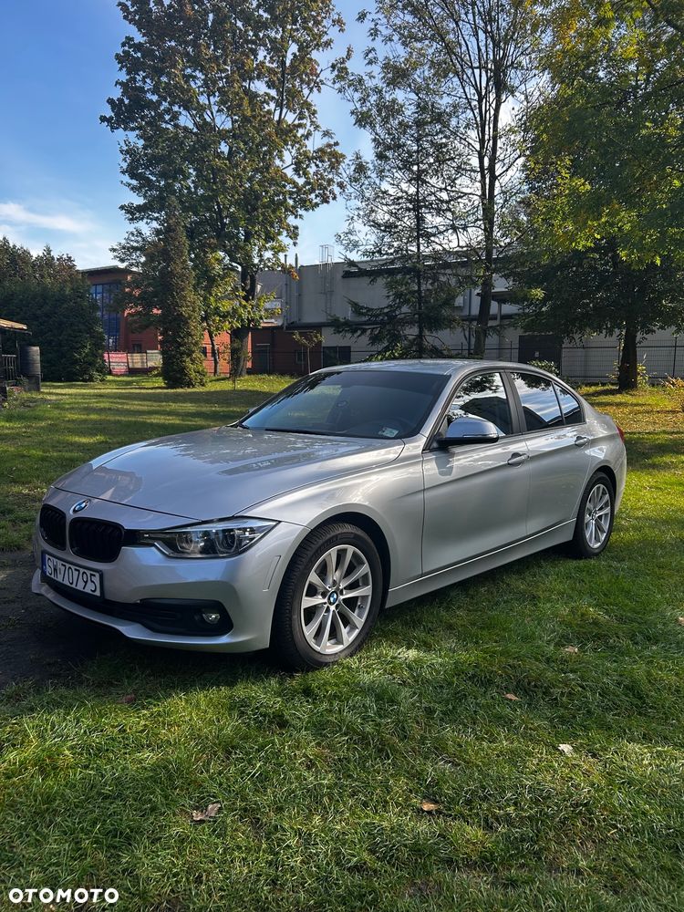 BMW F30
