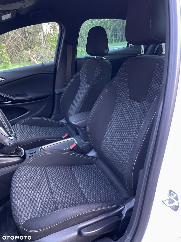 Opel Astra 1.6 CDTI Dynamic S&S - 13