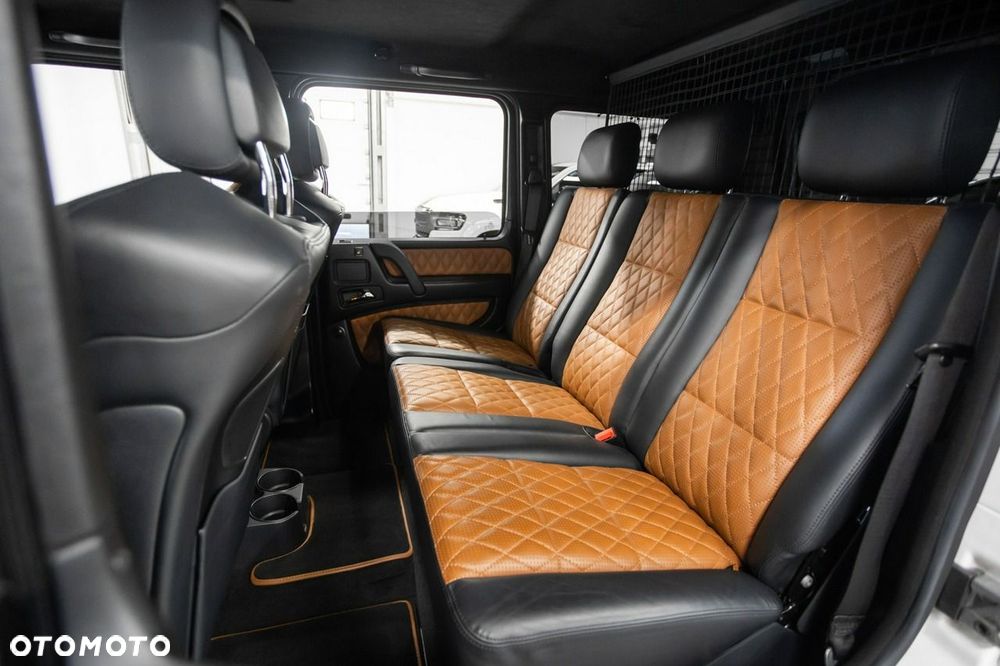 Mercedes-Benz Klasa G AMG 63 AMG SPEEDSHIFT 7G-TRONIC - 27