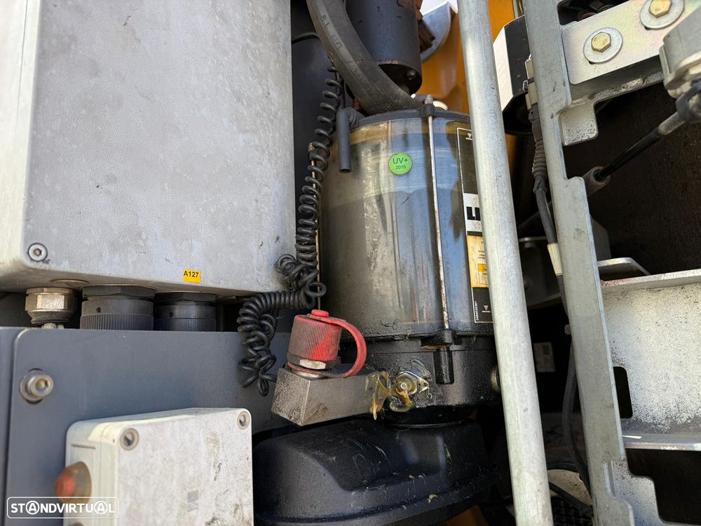 Liebherr A912 - Compact - 11