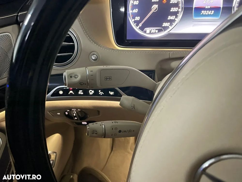 Mercedes-Benz S 500 4MATIC Aut - 33