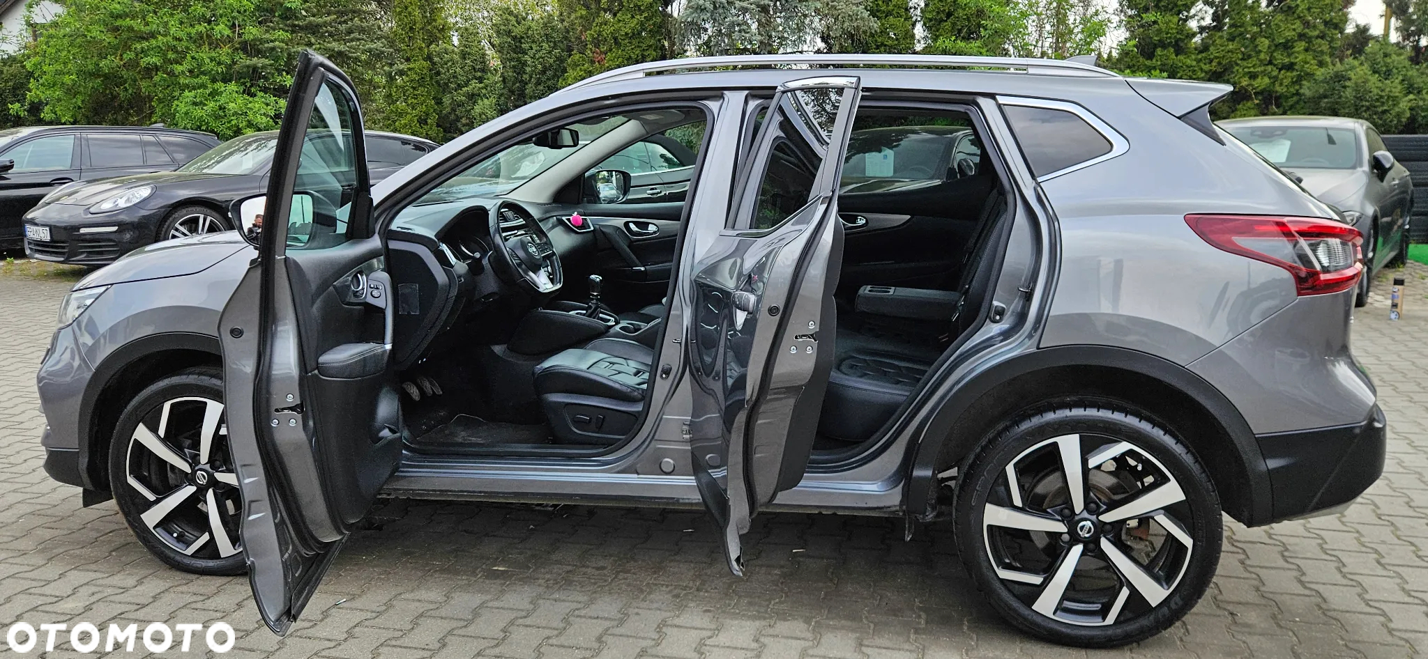 Nissan Qashqai 1.3 DIG-T Tekna - 25