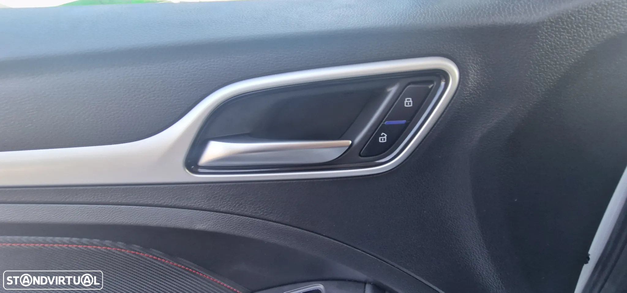 MG ZS EV Standard Luxury - 13