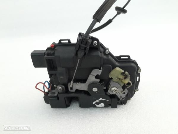 Fecho Porta Frente Dto Volkswagen Passat (3B2) - 6