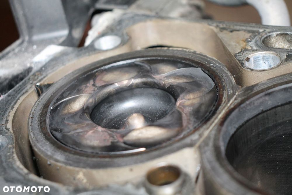 VOLVO V70 S80 XC70 XC60 2.4D/D5 BLOK DÓŁ D5244T14 - 7