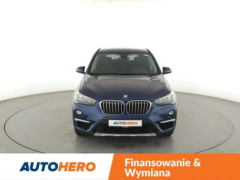 BMW X1 xDrive20d xLine - 12
