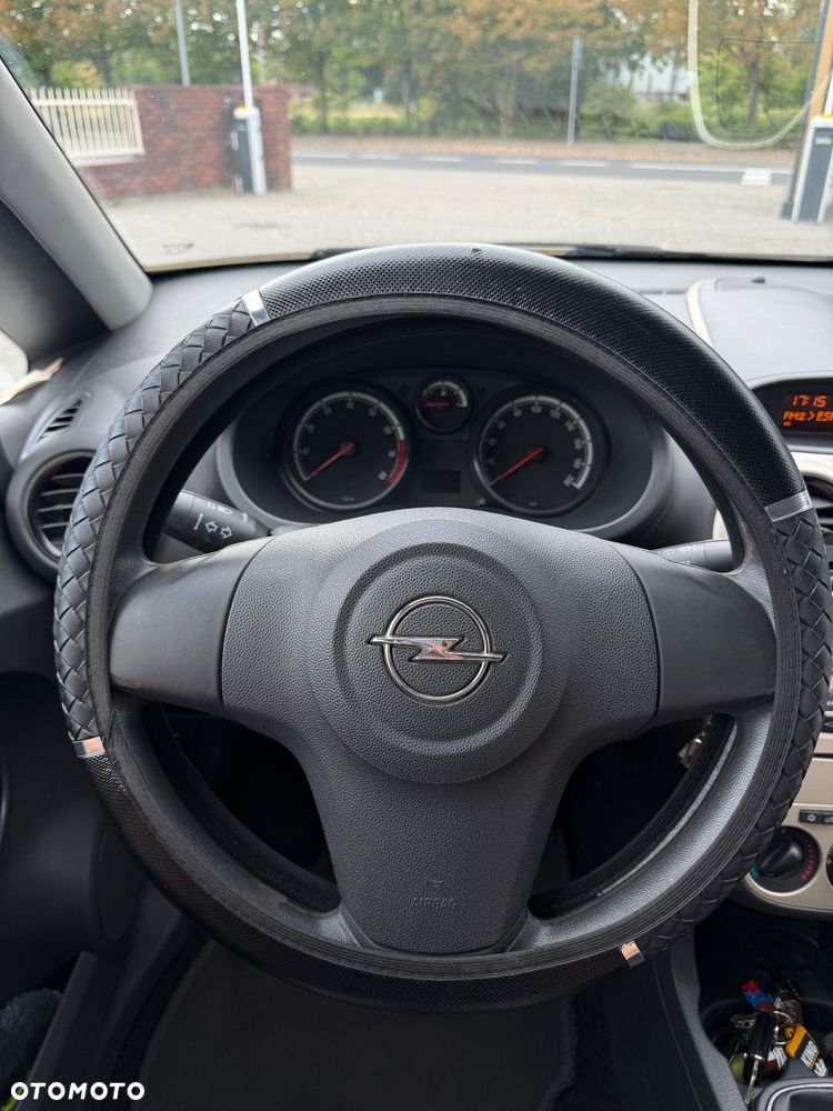 Opel Corsa 1.0 12V Essentia - 14