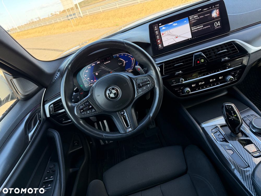 BMW Seria 5 520d xDrive - 22