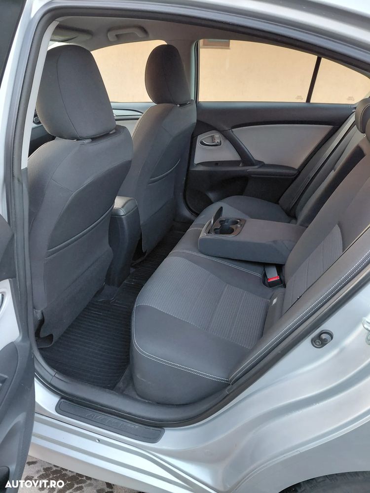 Toyota Avensis 2.0 D-4D Elegance - 22