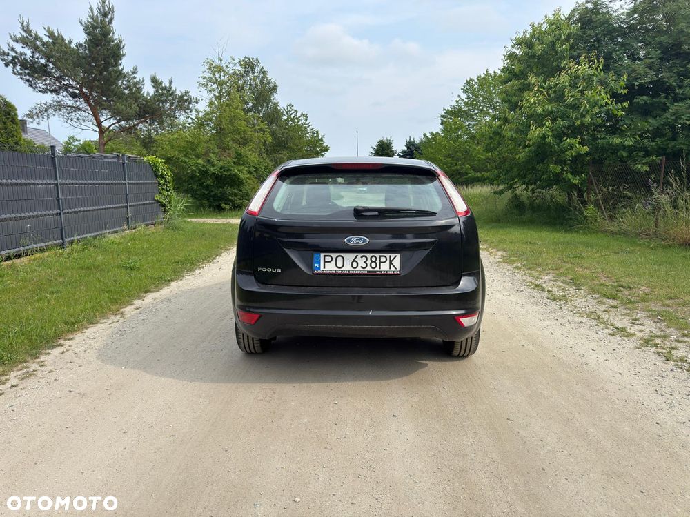 Ford Focus 1.6 Ambiente - 8