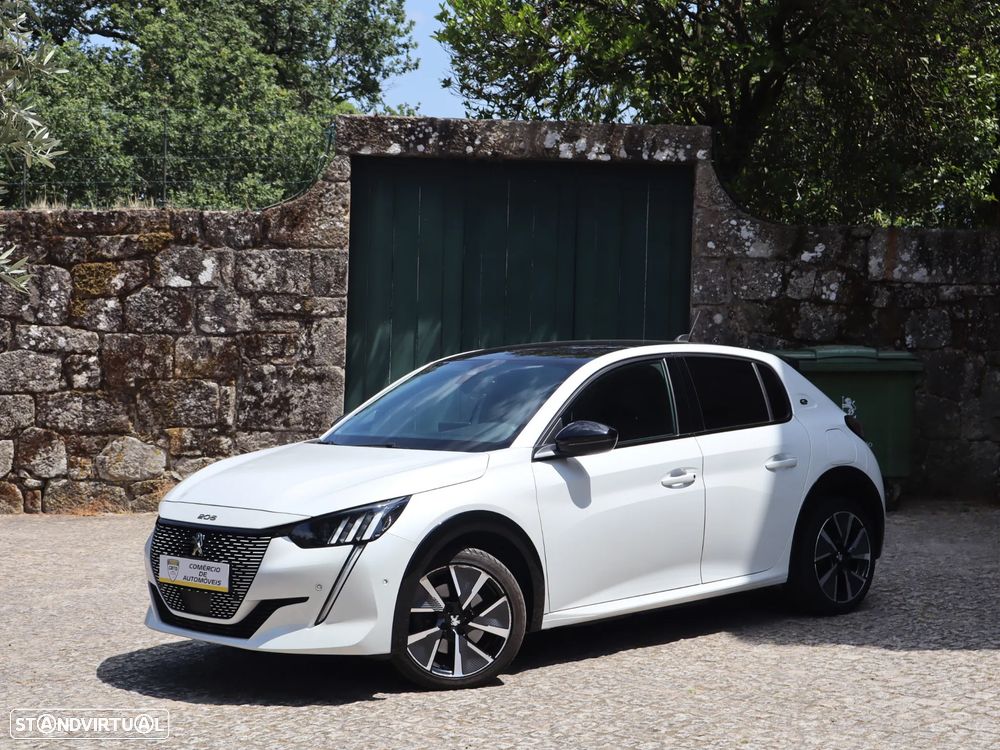 Peugeot e-208 GT - 1