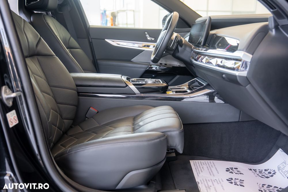 BMW Seria 7 - 22