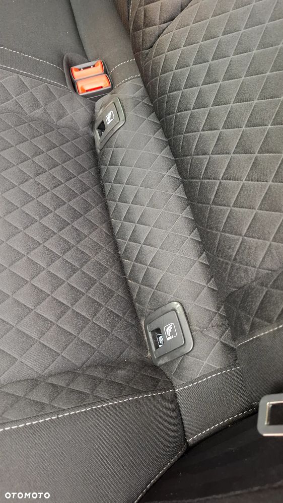 Skoda Superb 2.0 TDI SCR Sportline DSG - 35