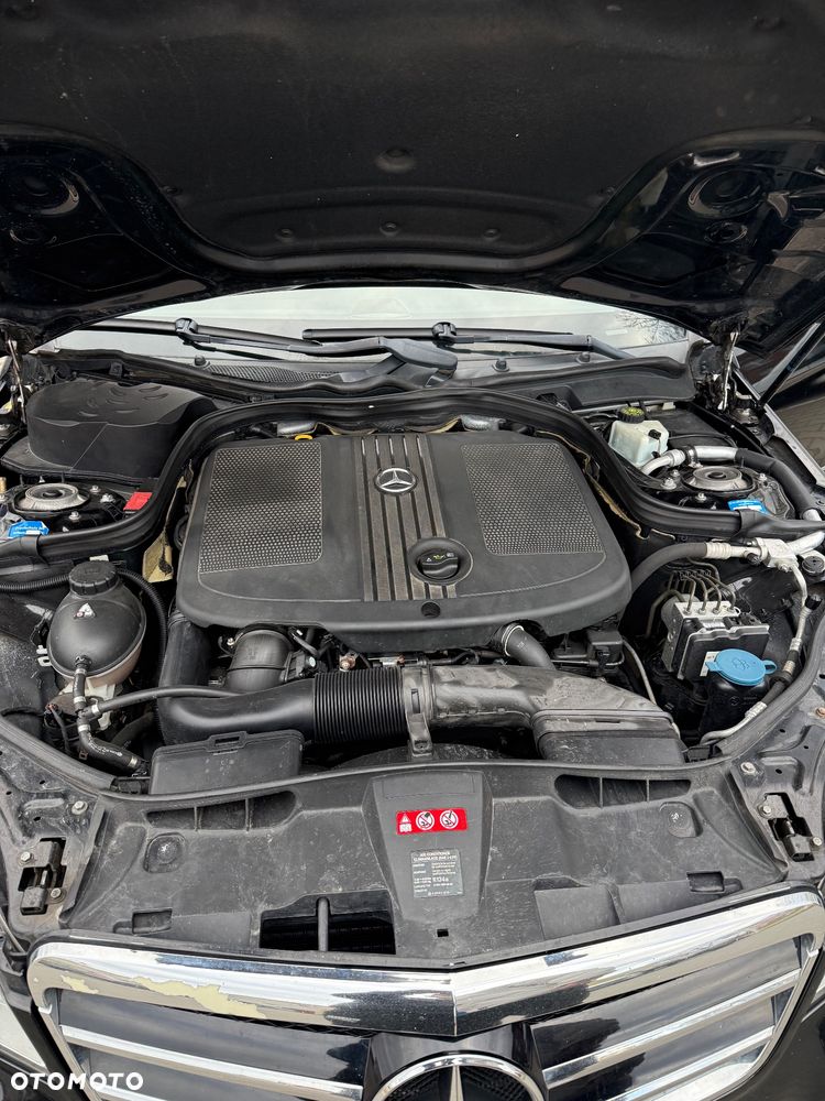 Mercedes-Benz Klasa E 200 CDI DPF BlueEFFICIENCY 7G-TRONIC Elegance - 16