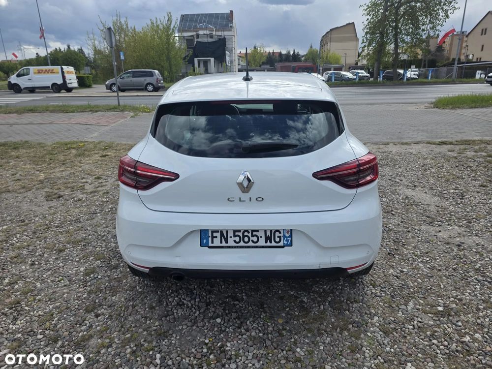 Renault Clio - 7