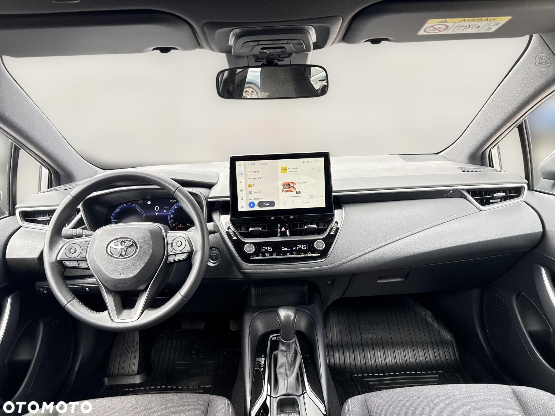 Toyota Corolla - 12
