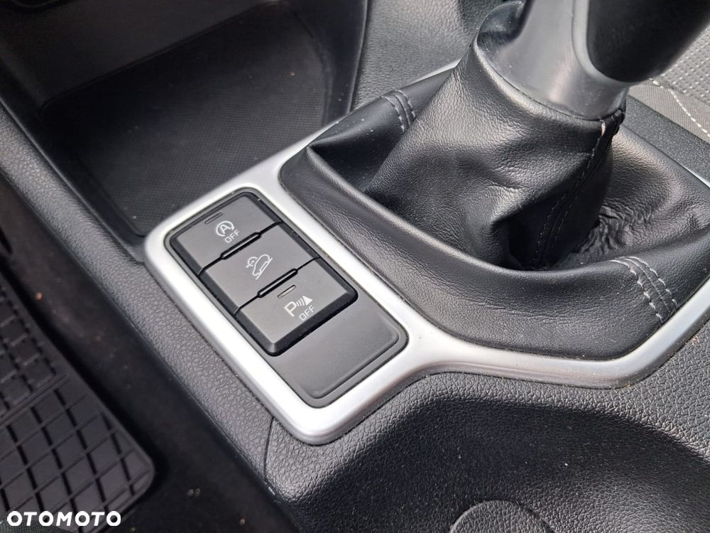 Kia Sportage 1.7 CRDI Business Line L 2WD - 27