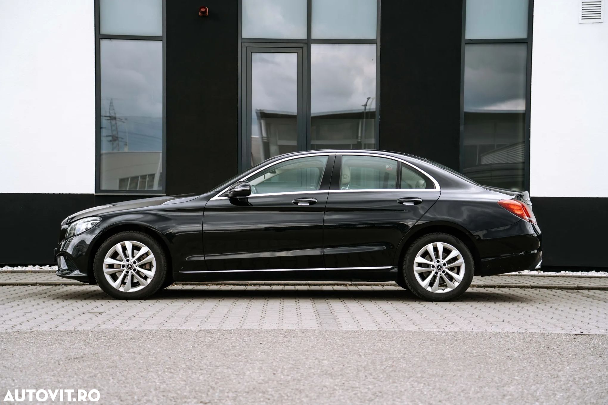 Mercedes-Benz C - 4