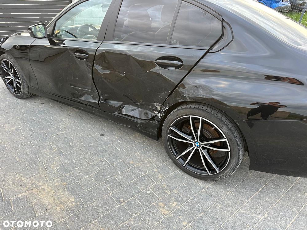 BMW Seria 3 318d Sport Line Shadow - 7