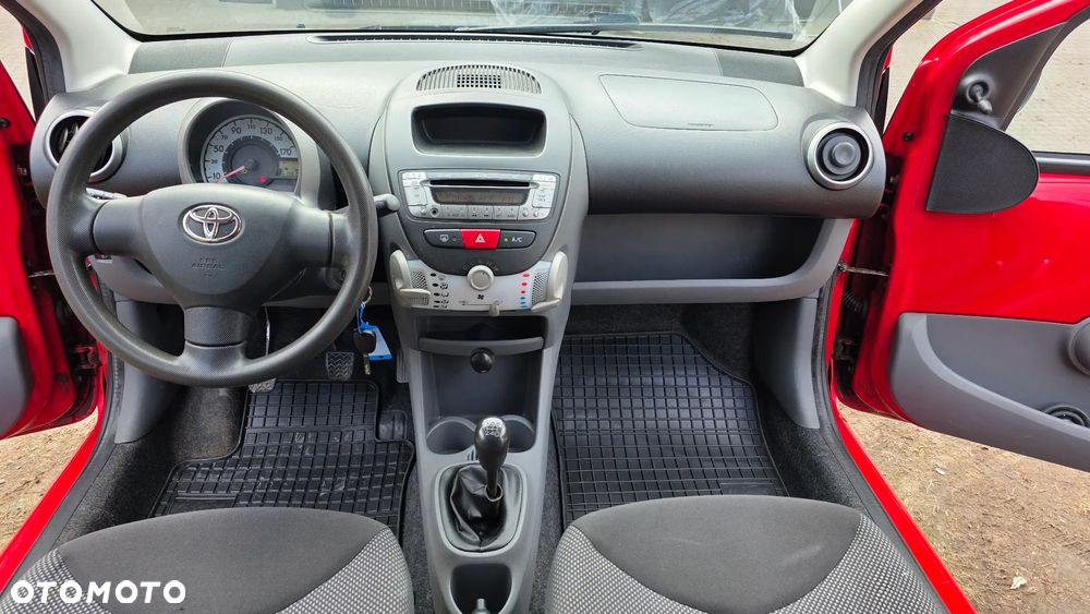 Toyota Aygo Cool - 29