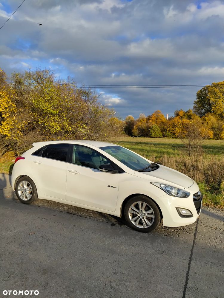 Hyundai i30 1.6 GDI Classic + - 3