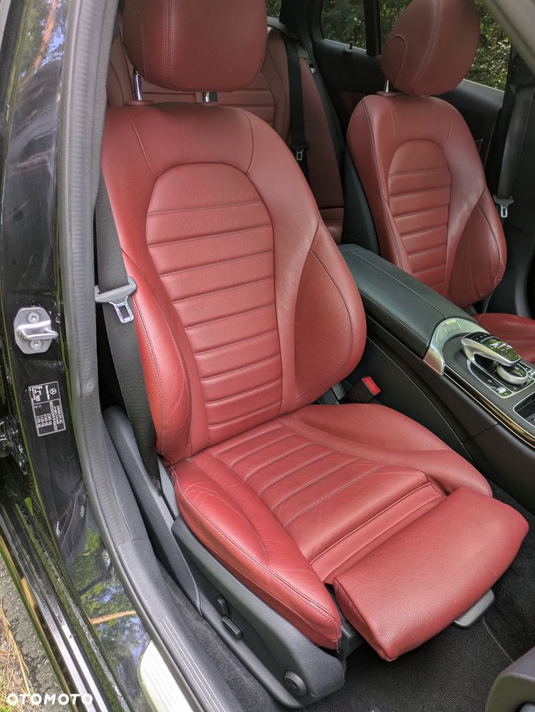 Mercedes-Benz Klasa C 250 d 4Matic 9G-TRONIC AMG Line - 20