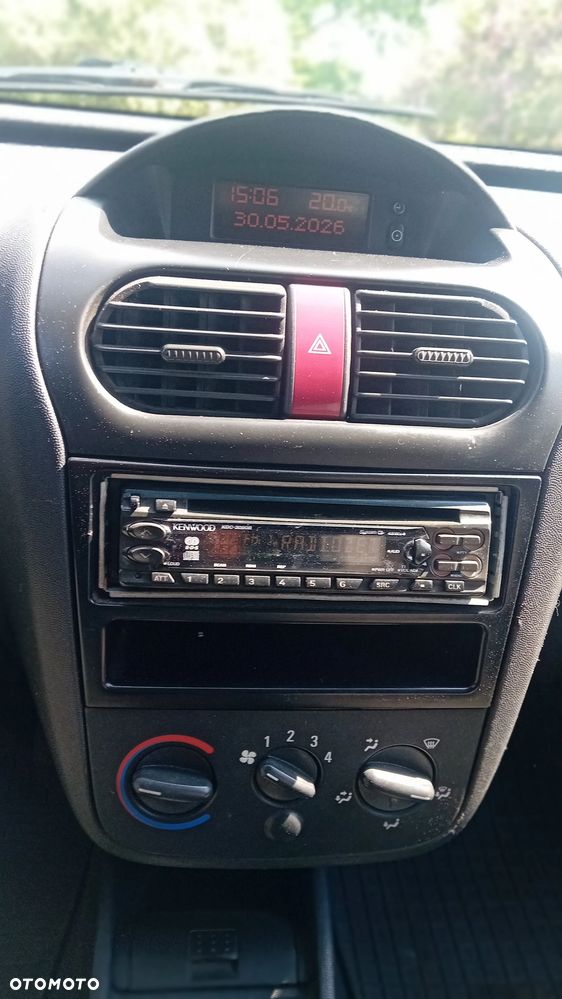 Opel COMBO - 15