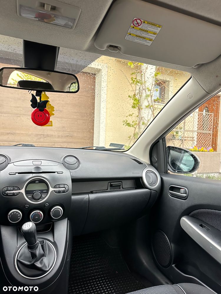 Mazda 2 1.5 Dynamic - 17