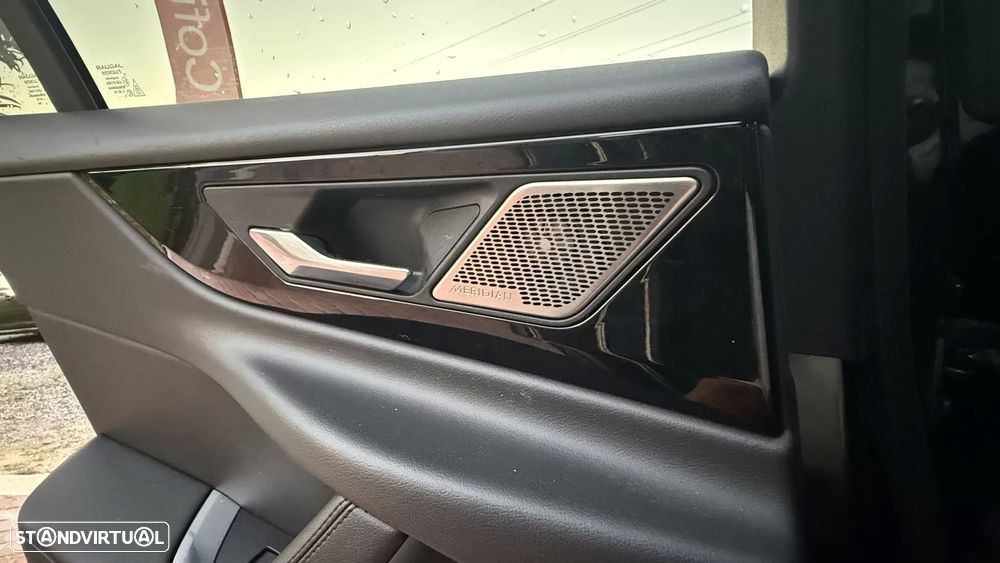 Jaguar XE 2.0 D200 R-Dynamic S - 32