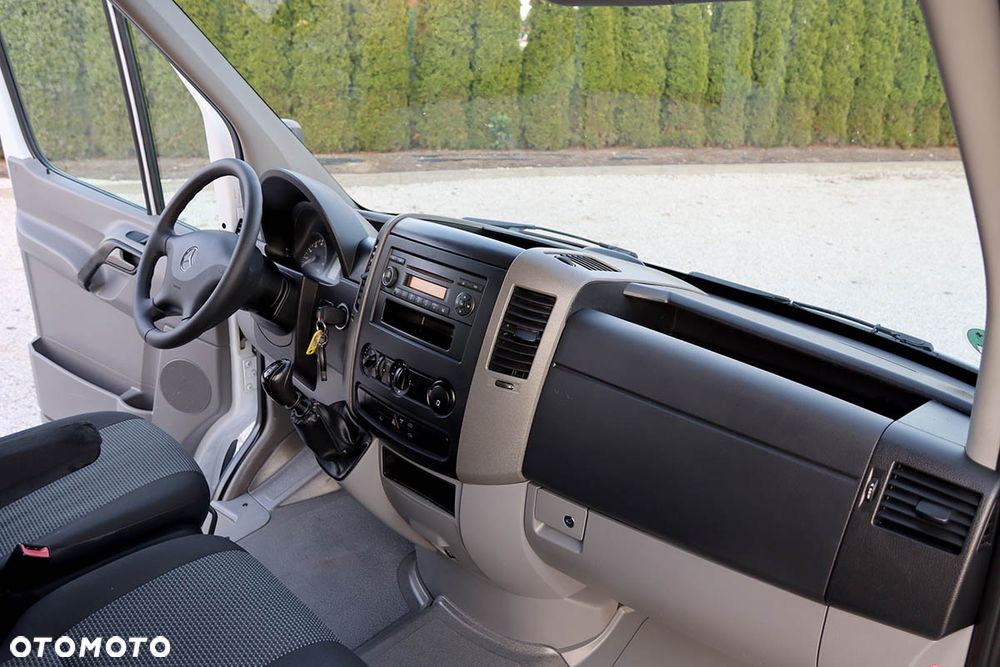 Mercedes-Benz Sprinter 313CDI Średniak L2H2 Brygadowy 6 Miejsc - 25