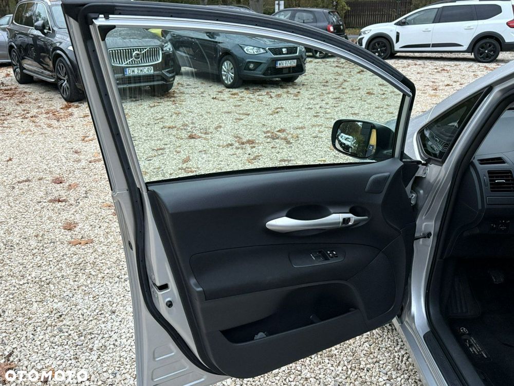 Toyota Auris 1.6 Active - 12