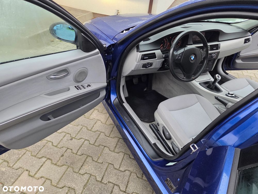 BMW Seria 3 - 22
