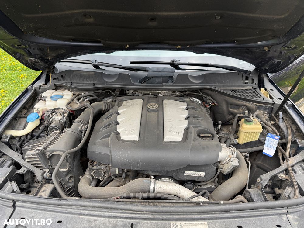Volkswagen Touareg 3.0 V6 TDI BMT - 38