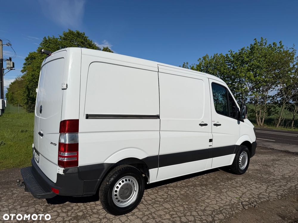 Mercedes-Benz Sprinter - 11