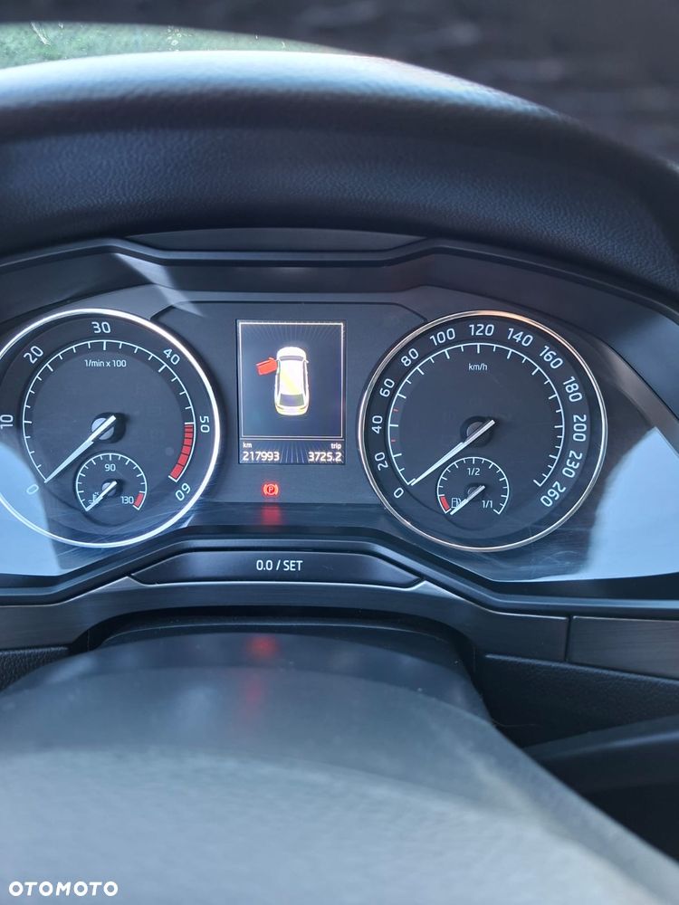 Skoda Superb 2.0 TDI Style DSG - 7