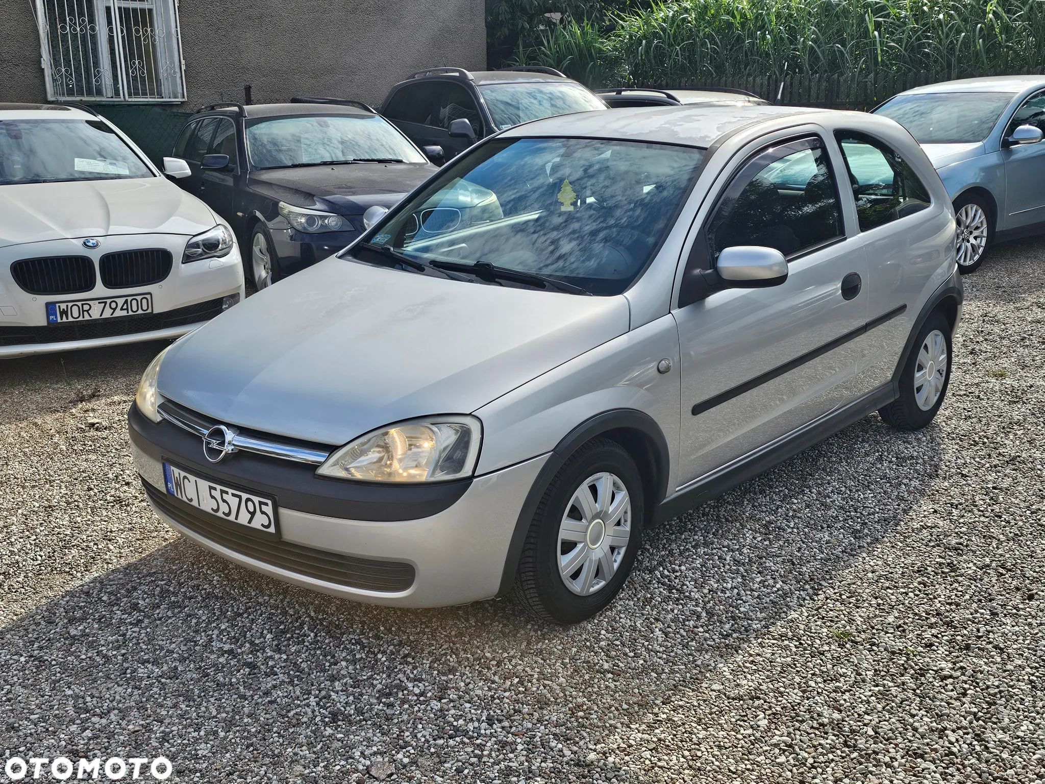 Opel Corsa 1.2 16V Comfort - 1