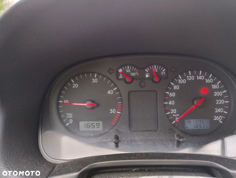 Volkswagen Golf 1.9 TDI 4Mot Comfortline - 9