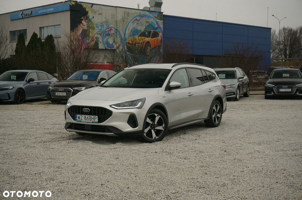 Ford Focus 2024 photo 2