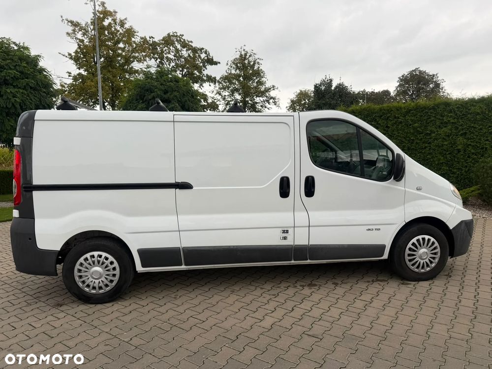 Renault Trafic - 12