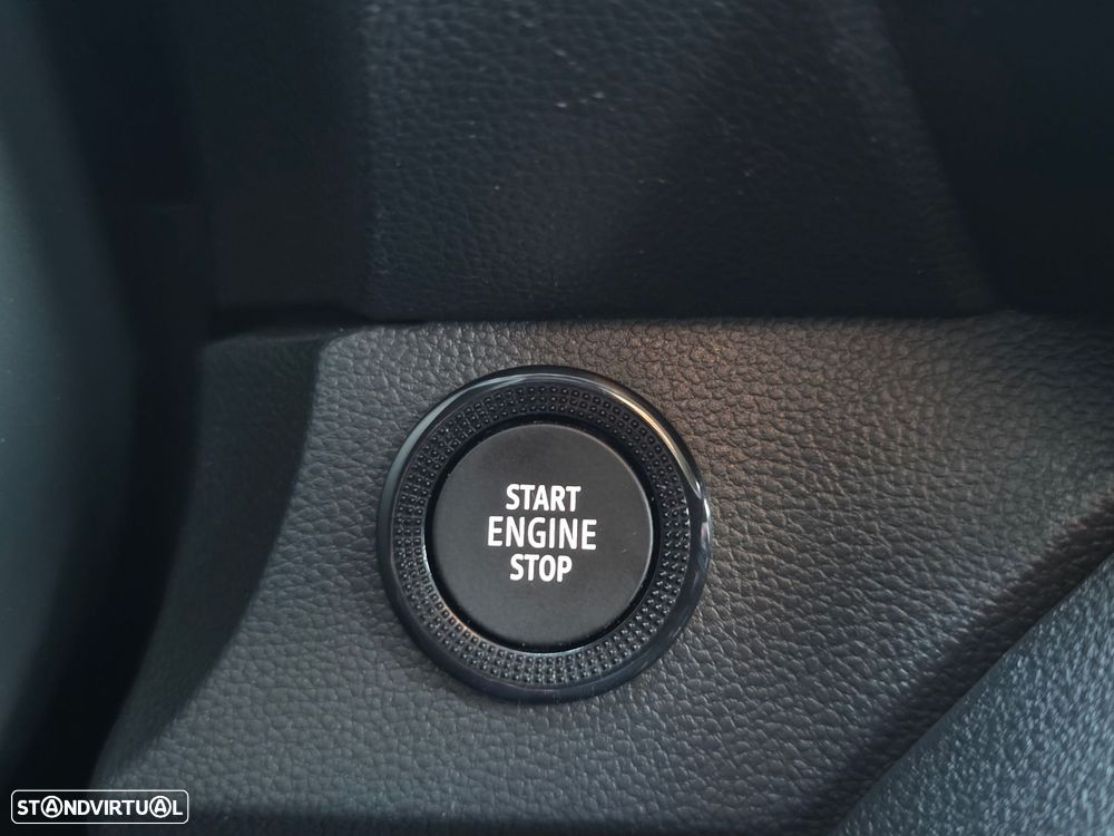 Dacia Sandero 1.0 TCe Comfort CVT - 11