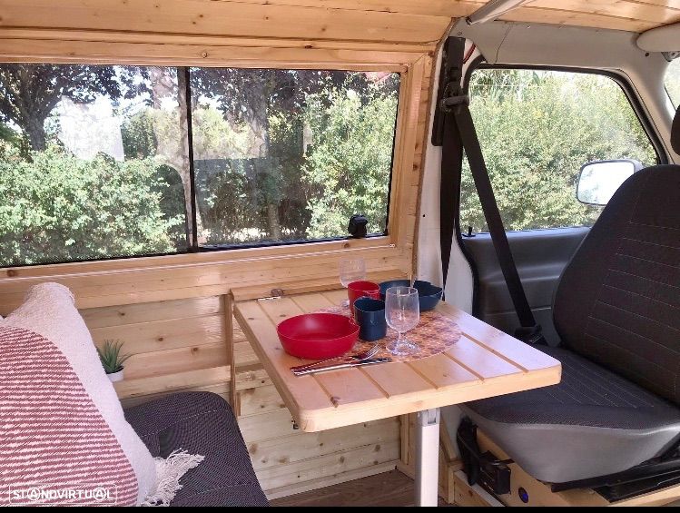 VW Transporter 1.9 TD Kombi - 11